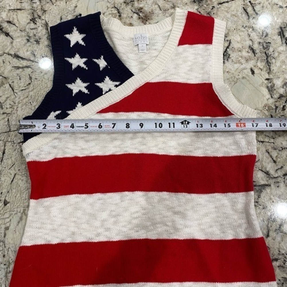 Vintage Soho Jean American Flag Sweater Vest- Size Medium - Picture 5 of 6